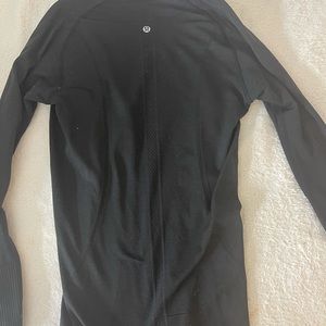 Black lululemon long sleeve sz 8
